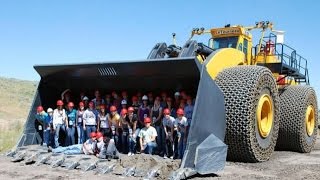 LeTourneau L2350  The Biggest Wheel Loader in The World [upl. by Jew]