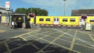 Birkdale Level Crossing [upl. by Eissahc209]