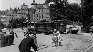 1920 Het verkeer in Amsterdam een verkeersfilm van de ANWB  oude filmbeelden [upl. by Tal]